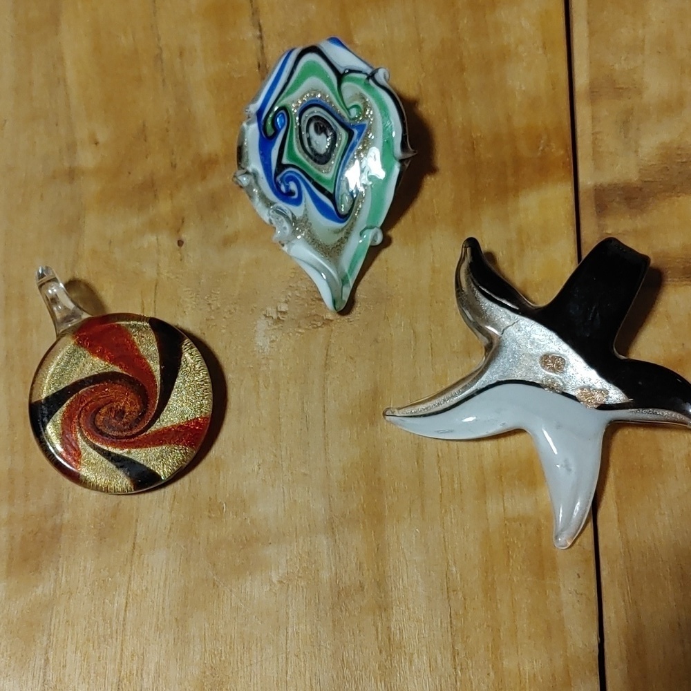 🇨🇦3 For $20🇨🇦Three Glass Pendants all with touches of Gold Tones